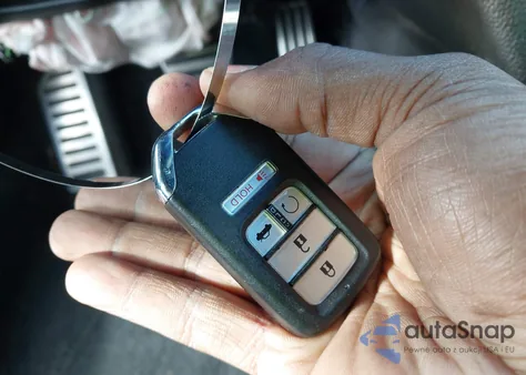 2021 Honda Accord Sport 2.0T z USA, uszkodzony, nr VIN 1HGCV2F31MA024739